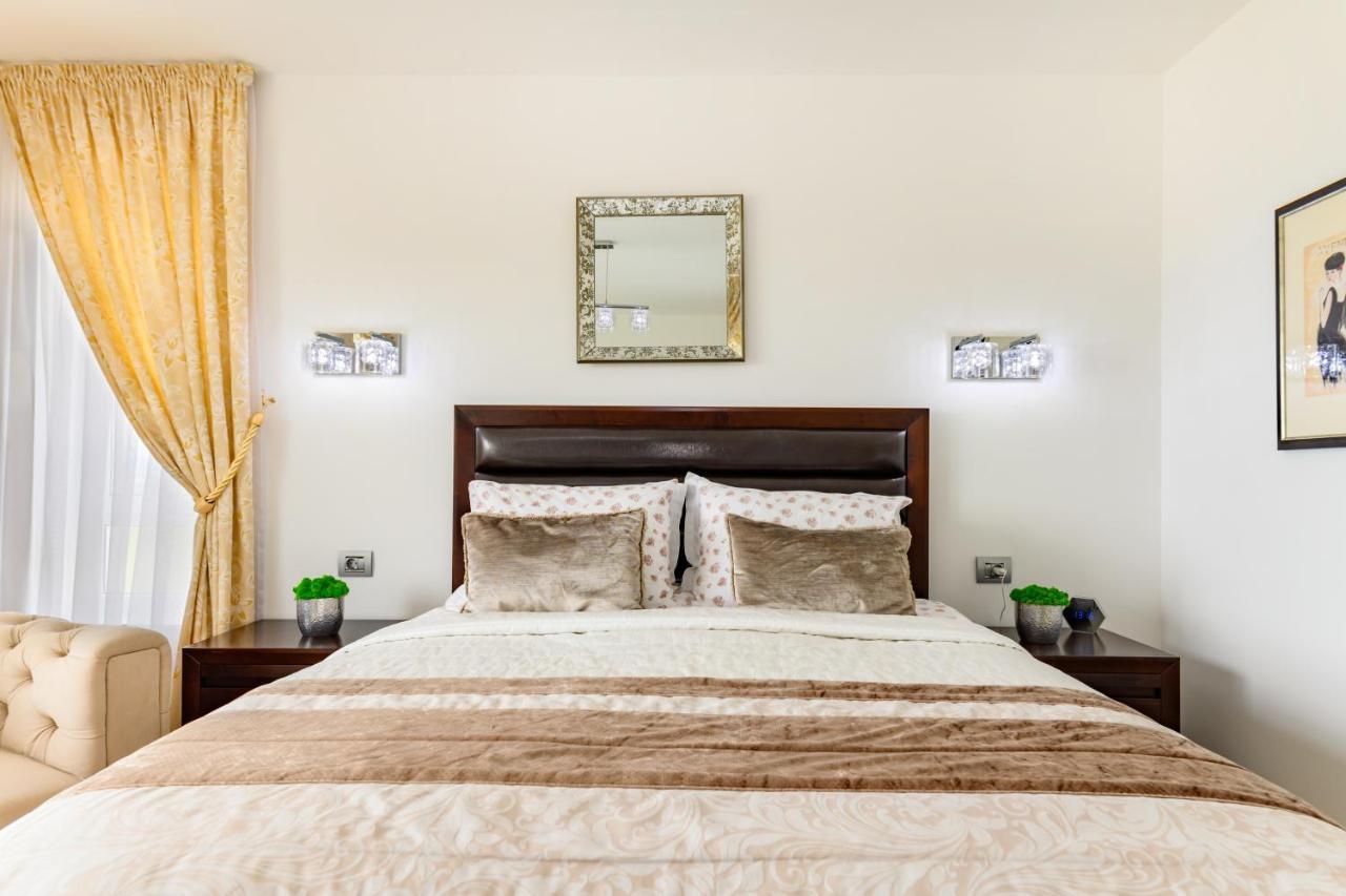 Luxury Apartment Avantgarden 3 브라쇼브 외부 사진