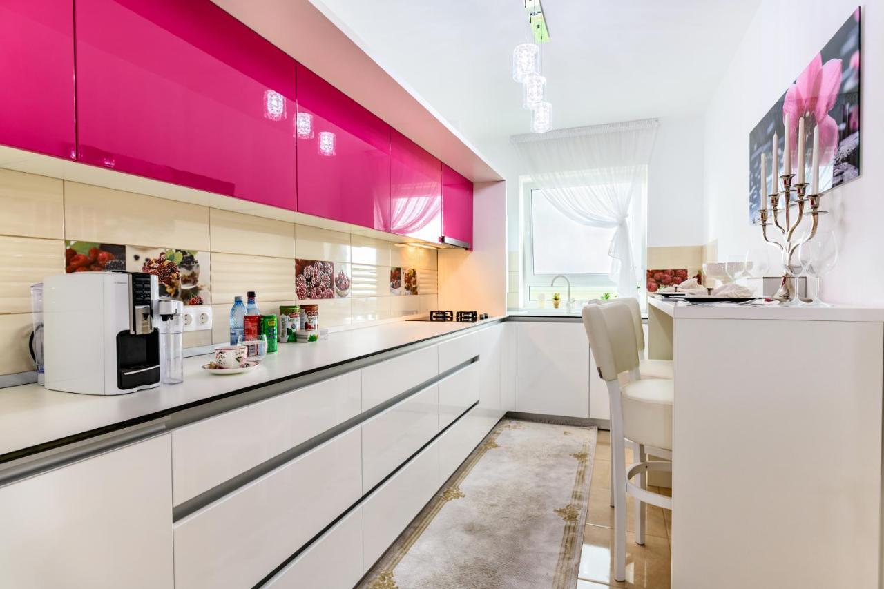 Luxury Apartment Avantgarden 3 브라쇼브 외부 사진